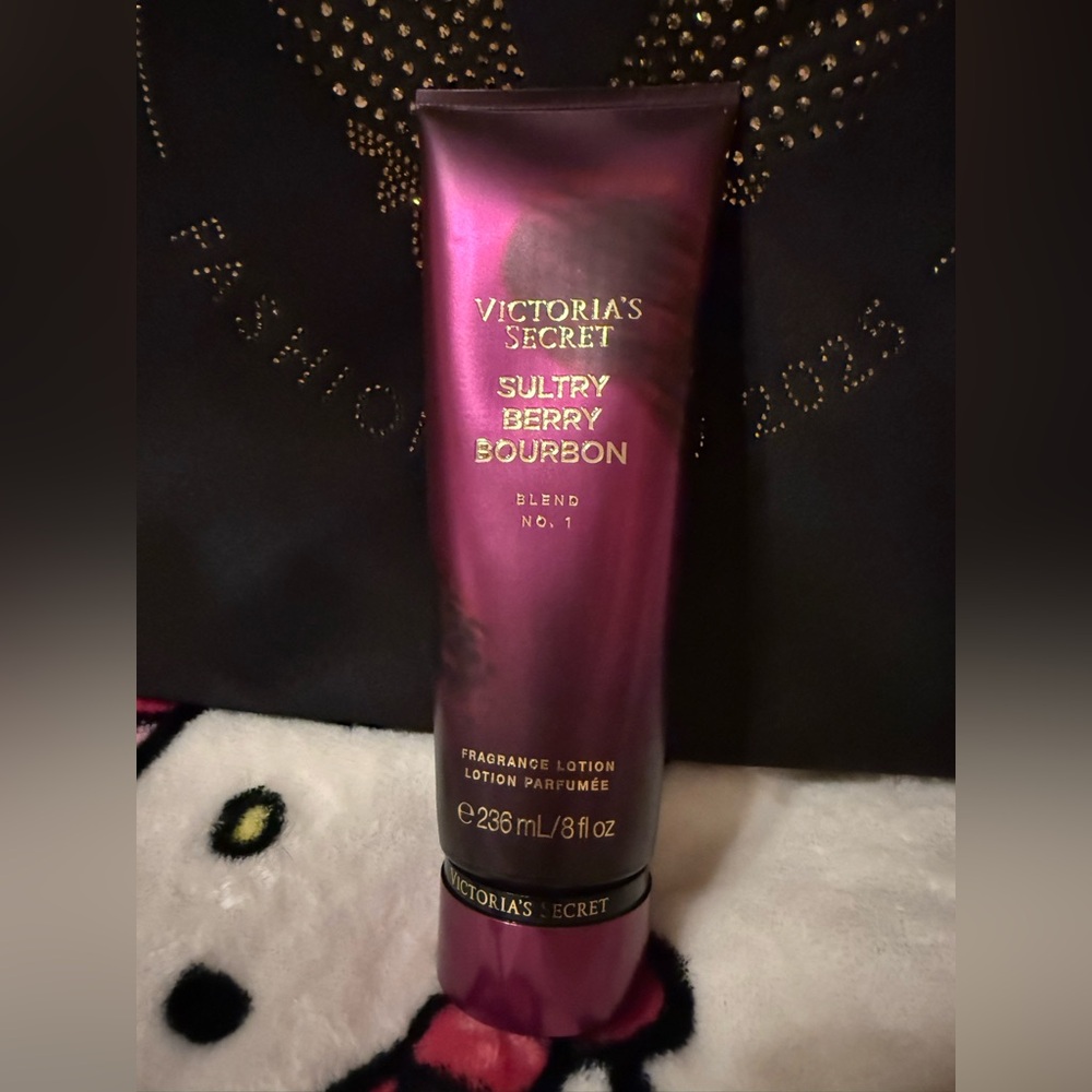 Victoria's Secret Berry Bourbon Lotion in Purple